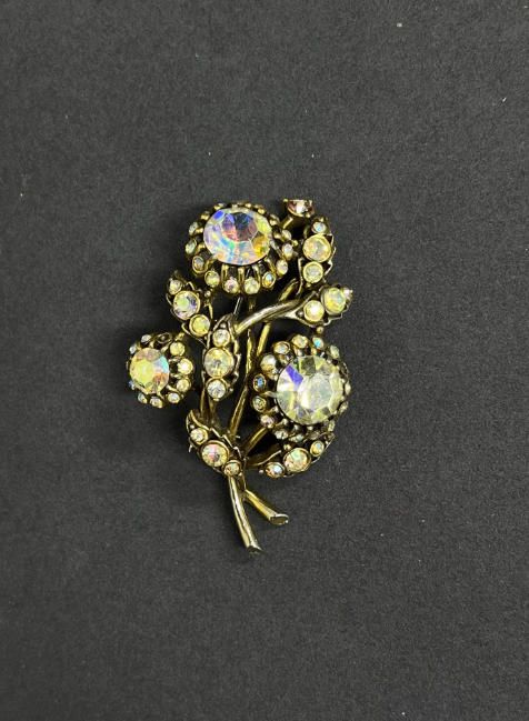 Broche Flor con Cristales