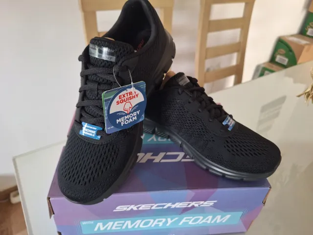 Zapatillas Skechers Negras Memory Foam