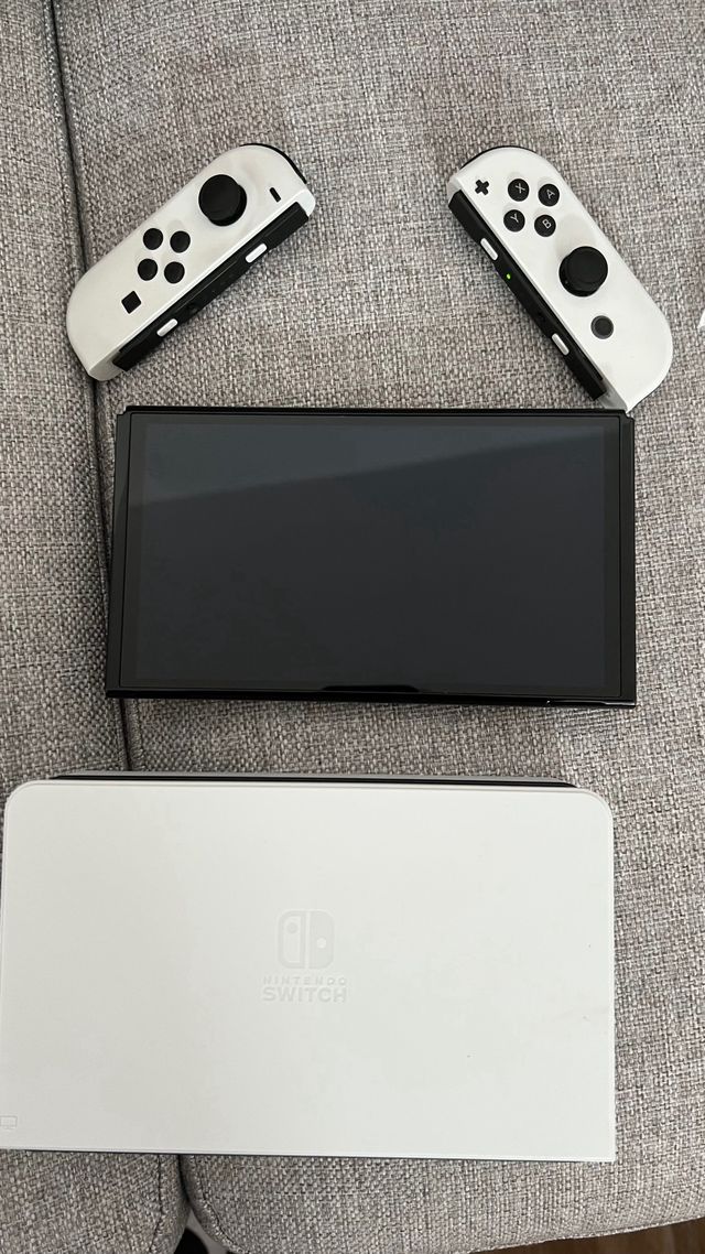Nintendo Switch OLED + Accesorios