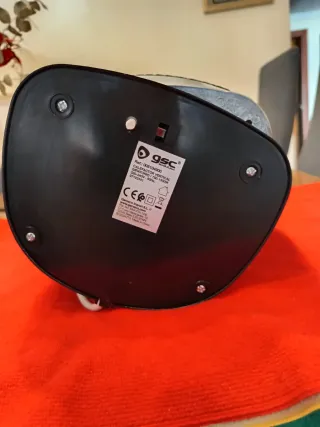 Calefactor Eléctrico Plateado y Negro