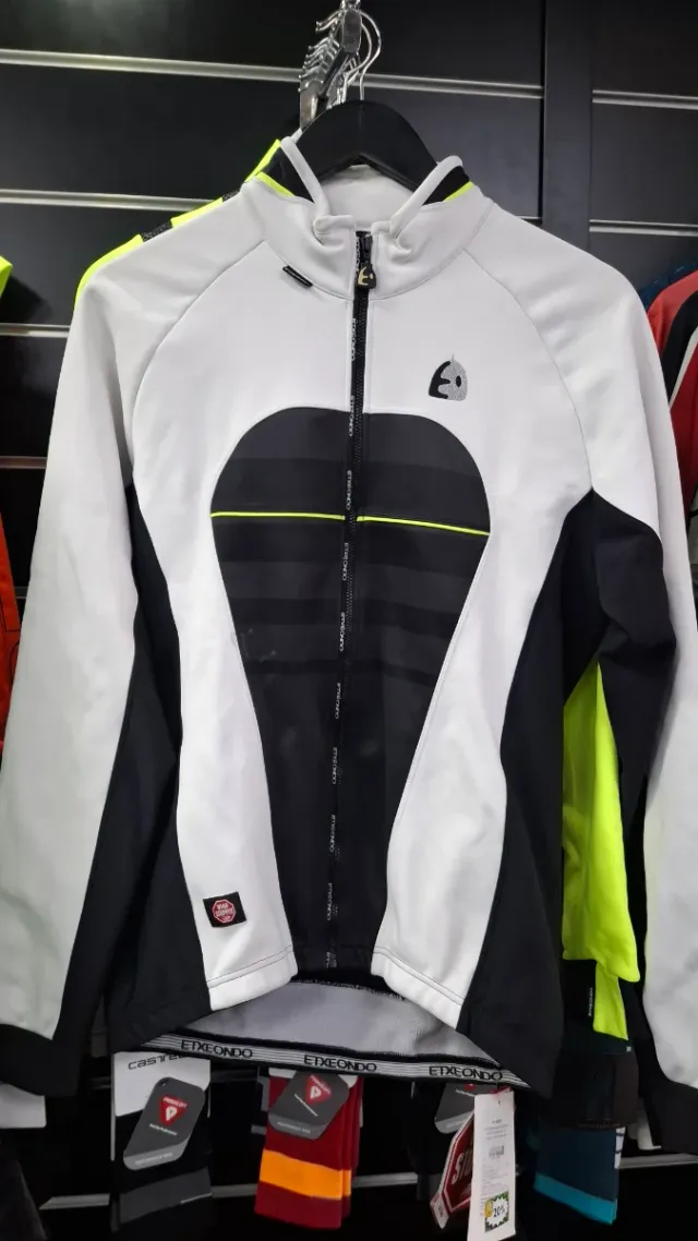 Chaqueta Etxeondo Shadow Talla L