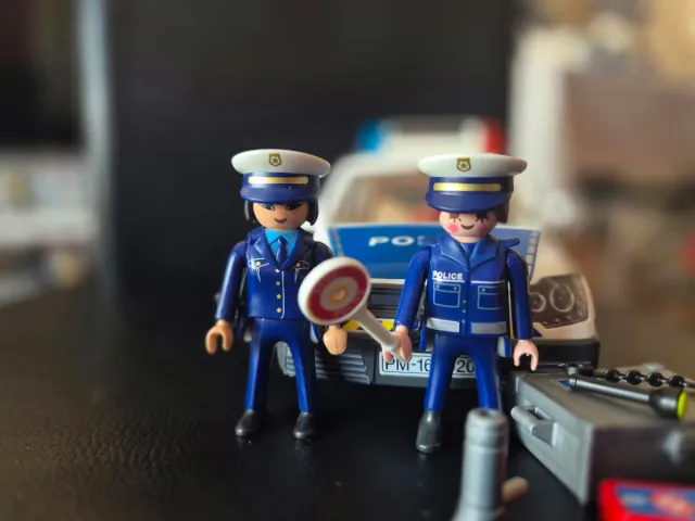 6920 Coche de policía playmobil con luces y sonido