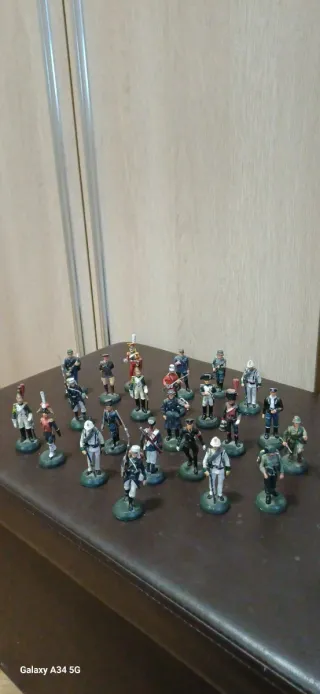 24 Soldatini di Piombo Storici