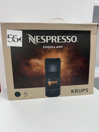 Cafetera Nespresso Essenza Mini a estrenar