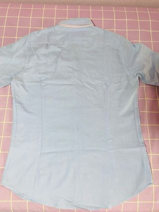 Camisa azul talla M