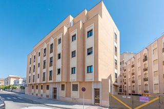 Piso en venta en Pedro Salvador - Las Palmeritas en Sevilla