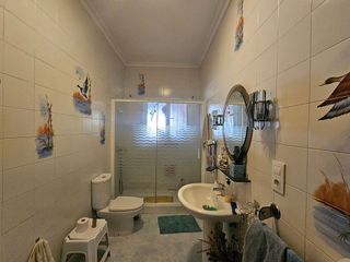 Chalet en venta en Gines