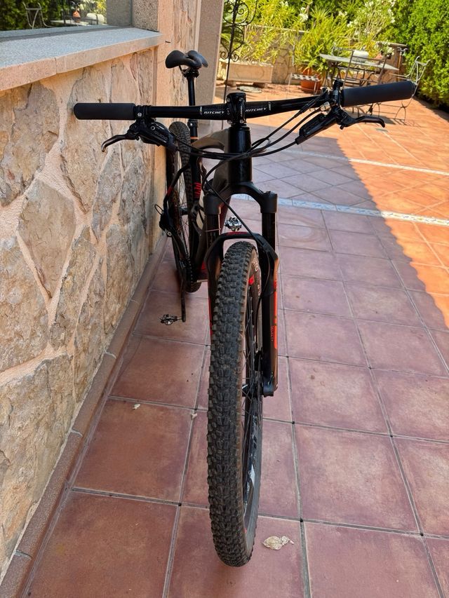 Bicicleta Montaña Carbono Negra