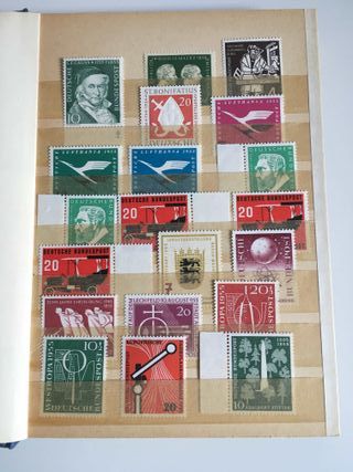 Sellos nuevos de Alemania en clasificador pequeño