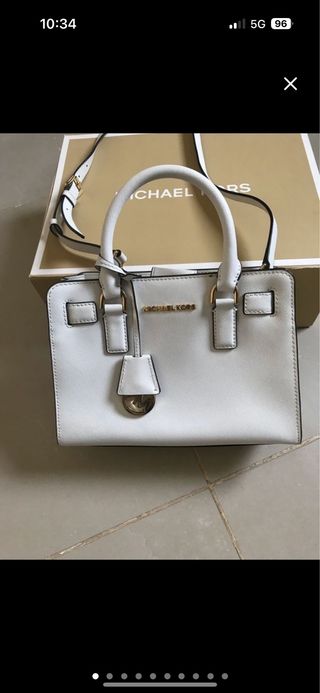 Bolso Michael Kors blanco y dorado