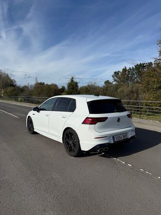 Volkswagen Golf 2024