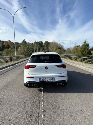 Volkswagen Golf 2024