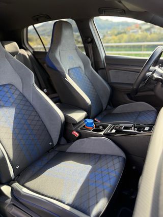 Volkswagen Golf 2024