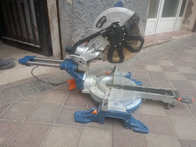 Ingletadora Dexter 2000W Telescópica