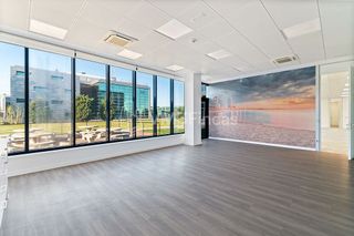 Oficina en alquiler en Zona Industrial en Prat de Llobregat, El