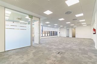 Oficina en alquiler en Zona Industrial en Prat de Llobregat, El