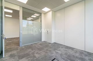 Oficina en alquiler en Zona Industrial en Prat de Llobregat, El