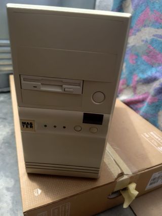 Kit Ordenador Antiguo Beige/Blanco