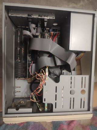 Kit Ordenador Antiguo Beige/Blanco