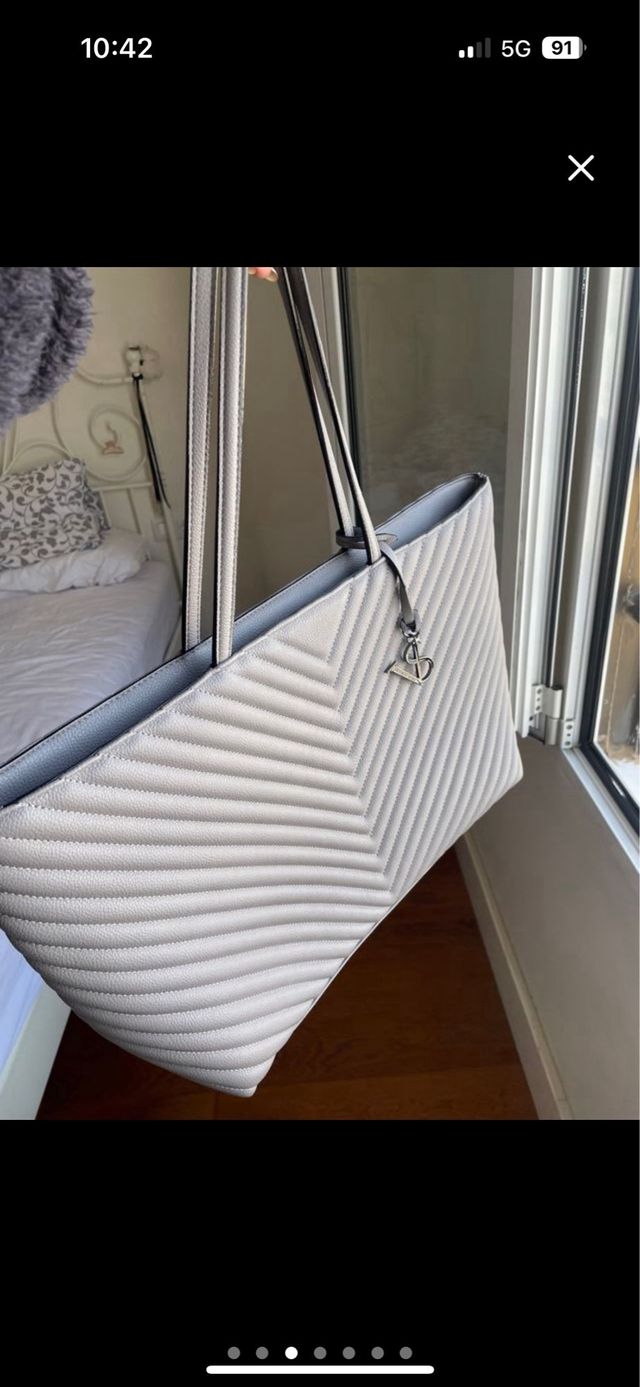 Bolso Grande Victoria's Secret Gris Acolchado