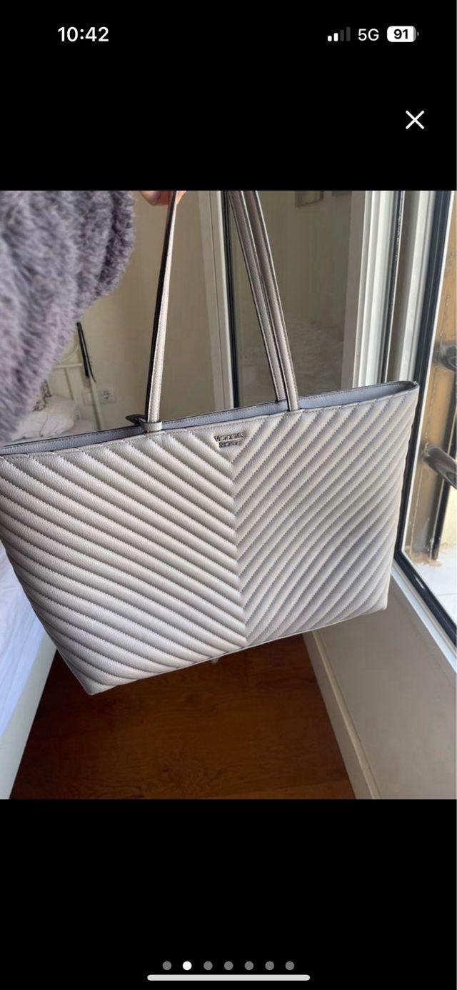 Bolso Grande Victoria's Secret Gris Acolchado