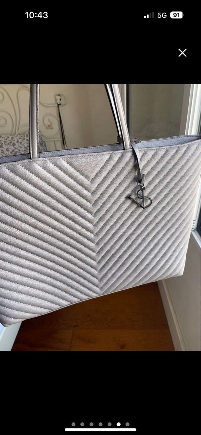 Bolso Grande Victoria's Secret Gris Acolchado