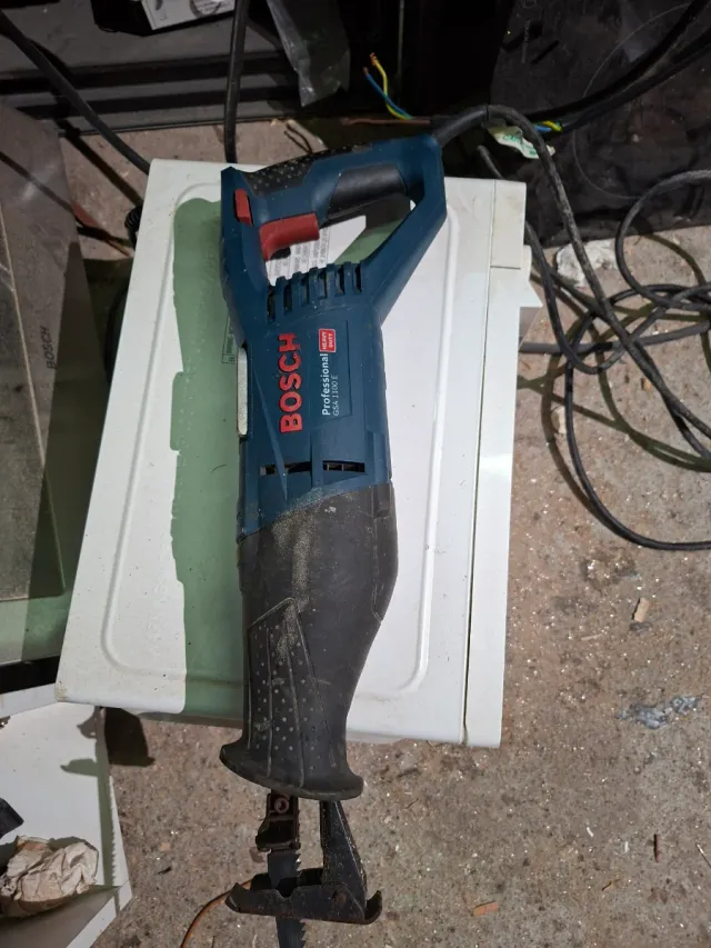 Sierra de sable Bosch GSA 1100 E