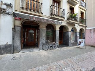 Local comercial en alquiler en Zarautz