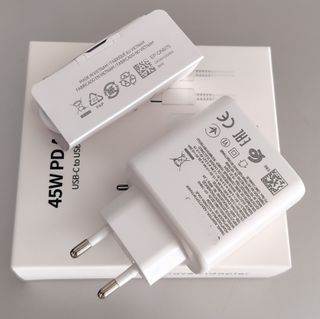 Cargador compartible Samsung 45W USB-C + Cable 1 M