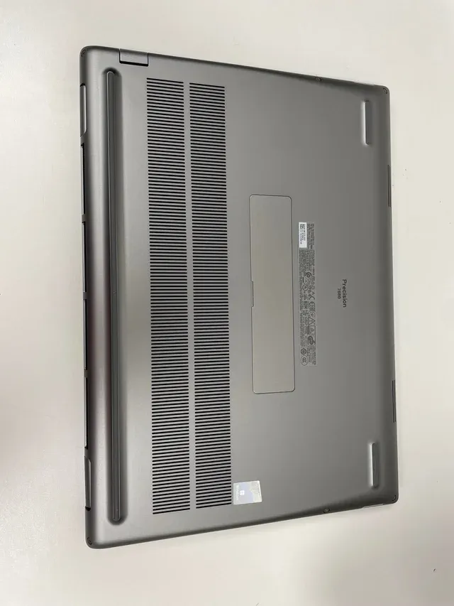 Portátil Dell Precision 7680 Nuevo