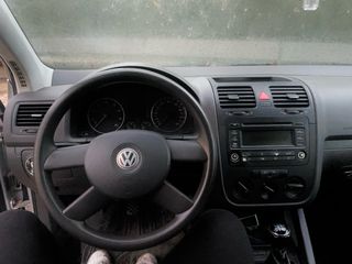Volkswagen Golf V 1.6