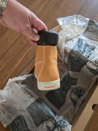 Stivaletti Timberland con lacci