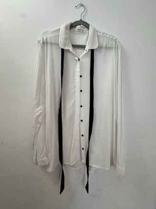 Camisa Mango Lazo Blanca y Negra