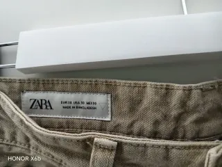 Pantalón cargo beige