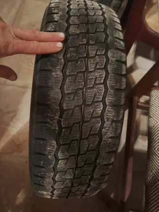 Neumáticos invier 195/65/16 con llanta modelo 2012