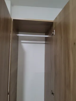 Armario 3 puertas y 2 cajones