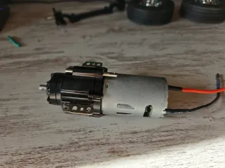 Motor RC 1/14 Camión Escobillas