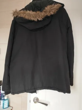 Cazadora Bershka Negra Talla M