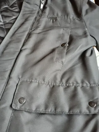 Cazadora Bershka Negra Talla M