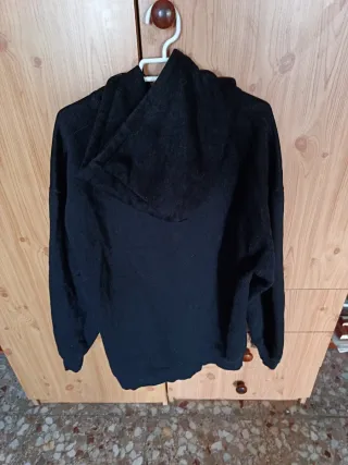 Sudadera unisex con capucha negra