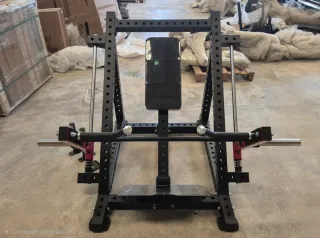 Máquina Remo Guiado Gimnasio