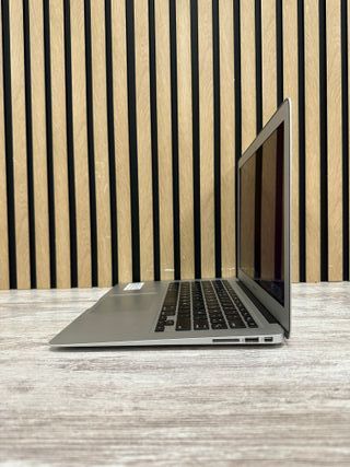 MacBook Air 13" 2015 i7 8gb 500gb SSD