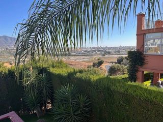 Chalet en alquiler en El Faro de Calaburra - Chaparral en Mijas