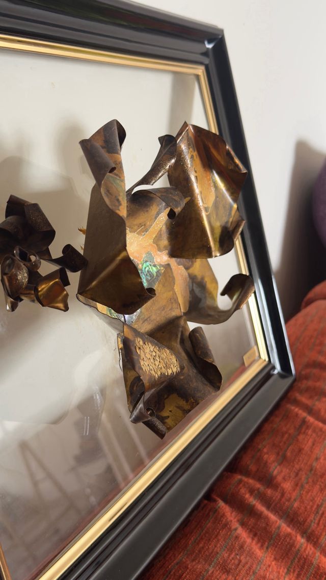 Cuadro decorativo relieve metal y cristal