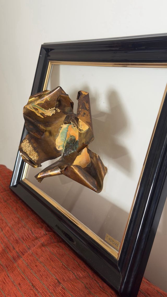 Cuadro decorativo relieve metal y cristal