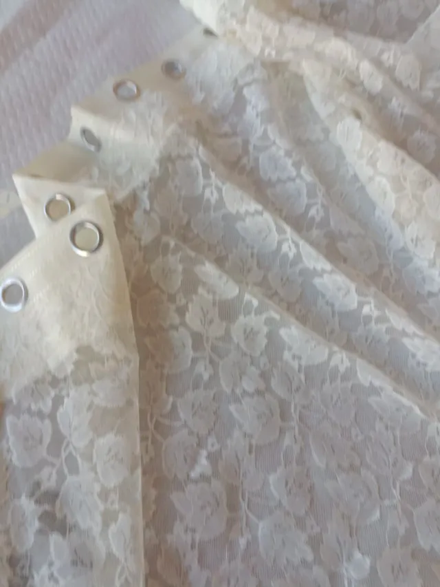 Visillos de encaje beige  1'78 por 2'20