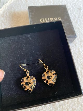 Pendientes Guess Corazón Animal Print