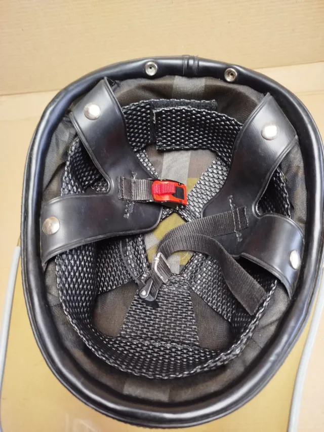 Casco Antidisturbios Policía Armada Antiguo