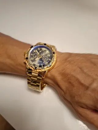 Reloj  dorado
