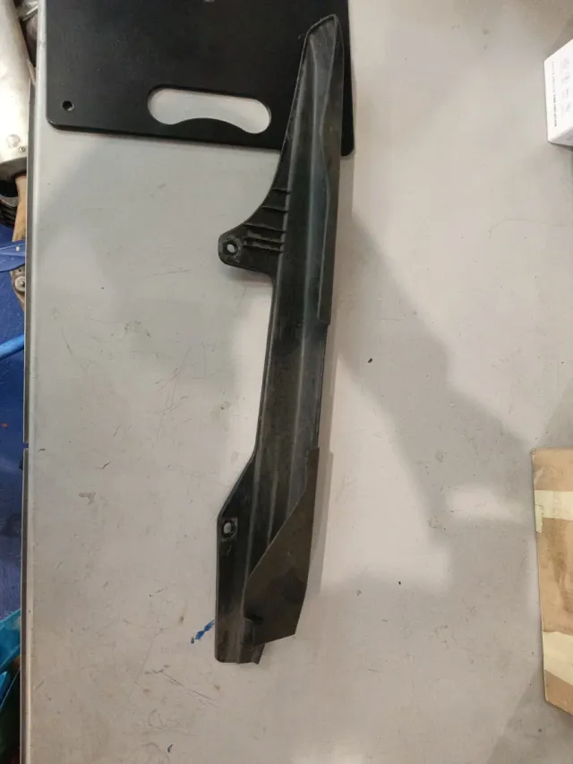 Protector cadena Honda CBR 600 RR (99)